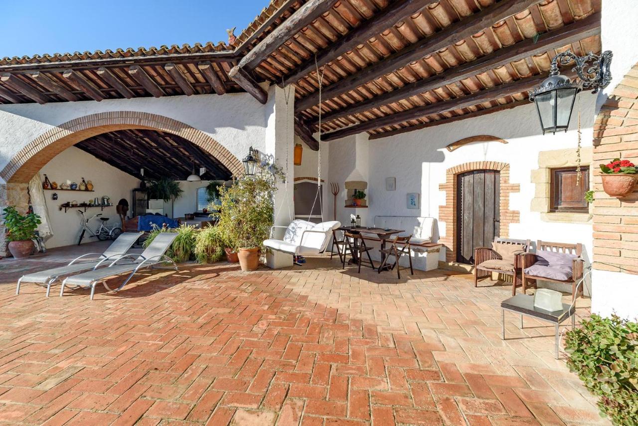 Masia Can Manent Del Bosc S XVIII Santa Eulalia de Ronsaná 外观 照片