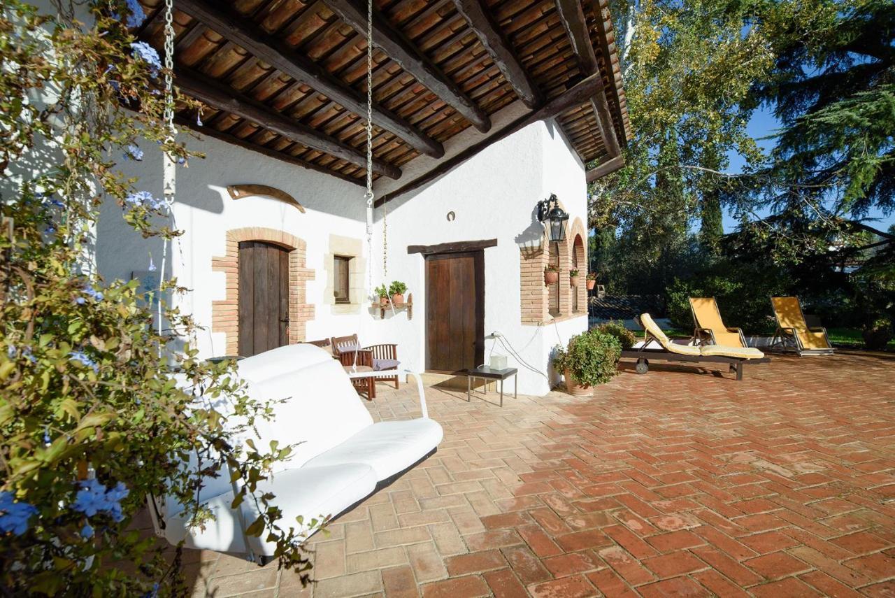 Masia Can Manent Del Bosc S XVIII Santa Eulalia de Ronsaná 外观 照片