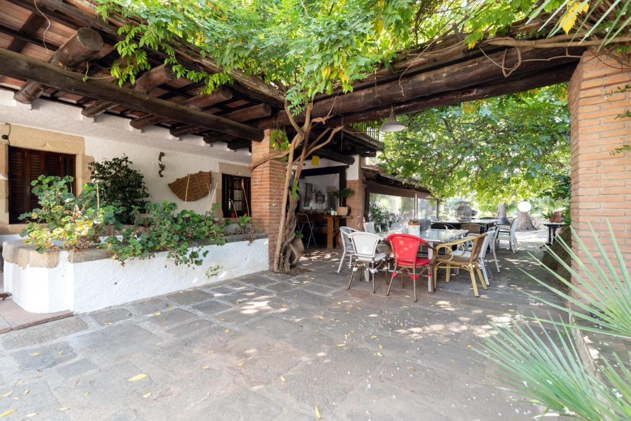 Masia Can Manent Del Bosc S XVIII Santa Eulalia de Ronsaná 外观 照片