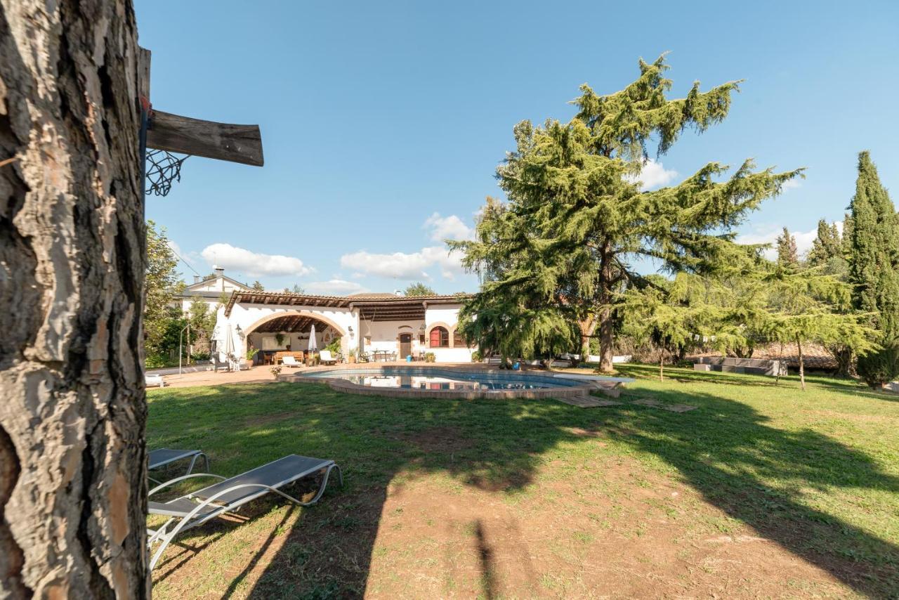 Masia Can Manent Del Bosc S XVIII Santa Eulalia de Ronsaná 外观 照片