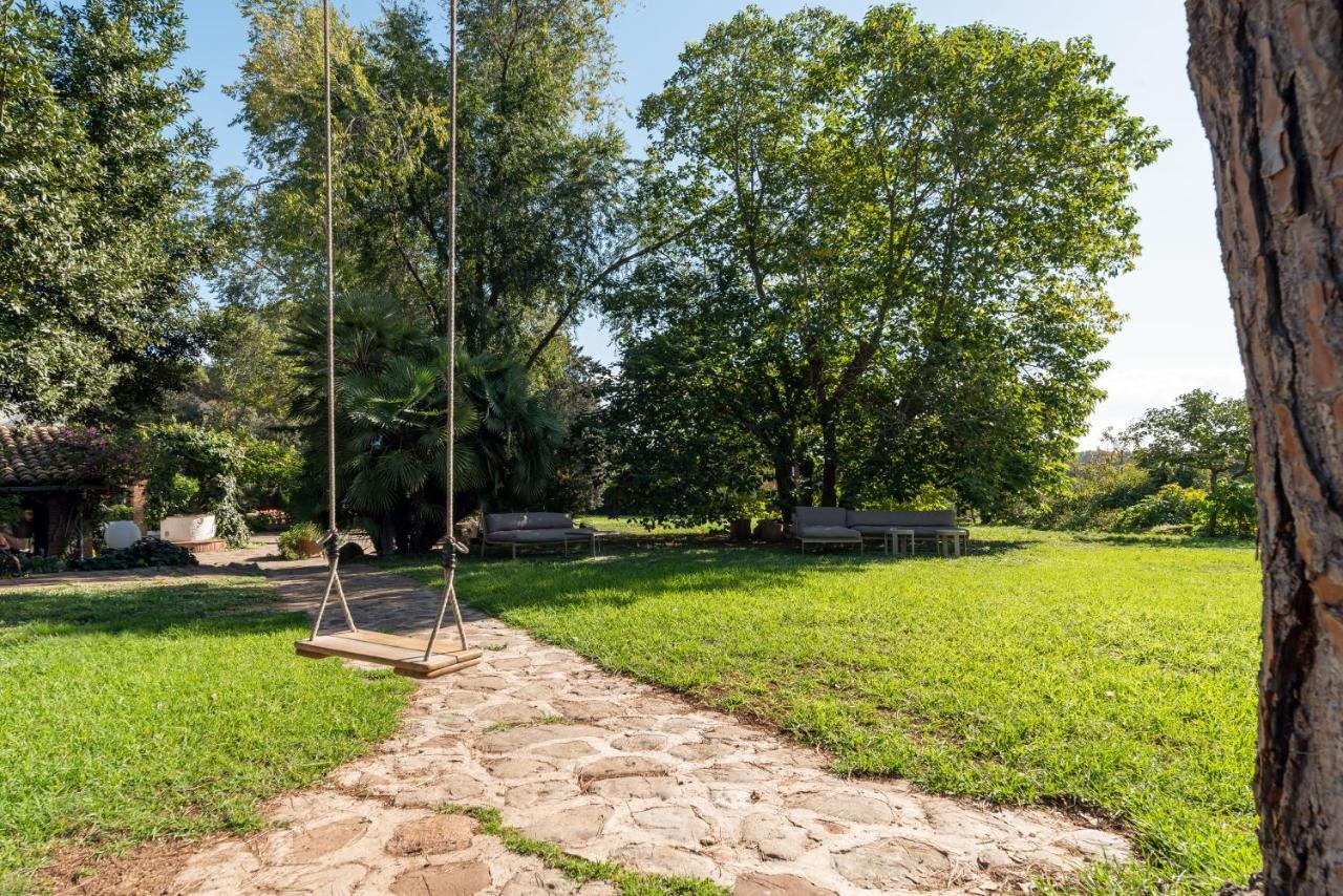 Masia Can Manent Del Bosc S XVIII Santa Eulalia de Ronsaná 外观 照片