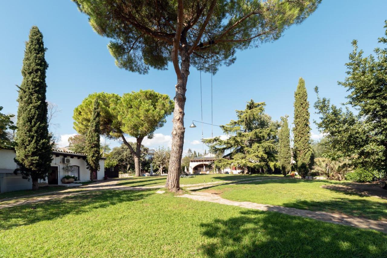 Masia Can Manent Del Bosc S XVIII Santa Eulalia de Ronsaná 外观 照片